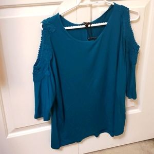 Teal cold shoulder top by Lava Size Large